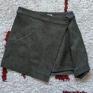 90s olive green mini skirt -- size S